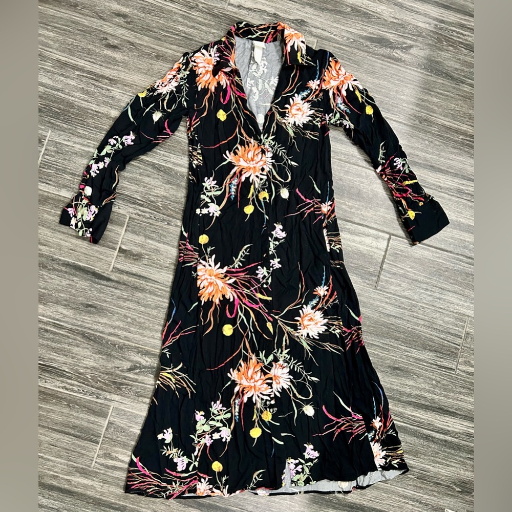H&M maxi dress Sz S long sleeve floral design black button down boho hippie